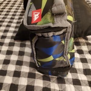 Arctic Zone two compartment kids lunch insolitated lunch bag.